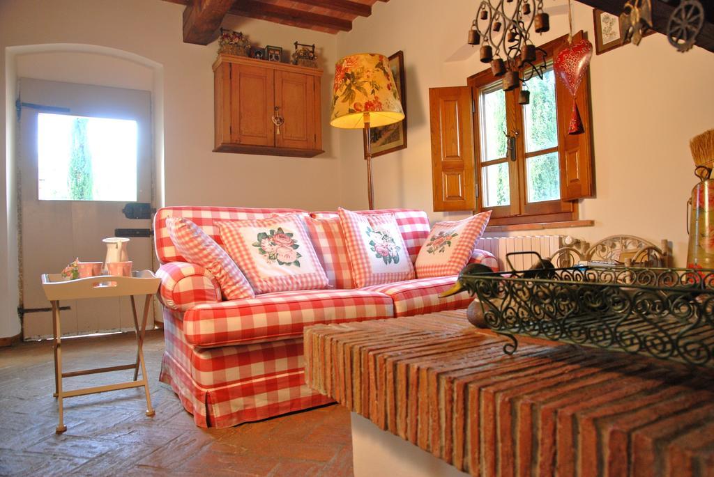 Appartamento Con Patio Privato E Giardino Tra Pisa E Firenze Palaia Room photo
